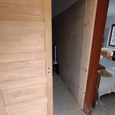 Tolóajtó